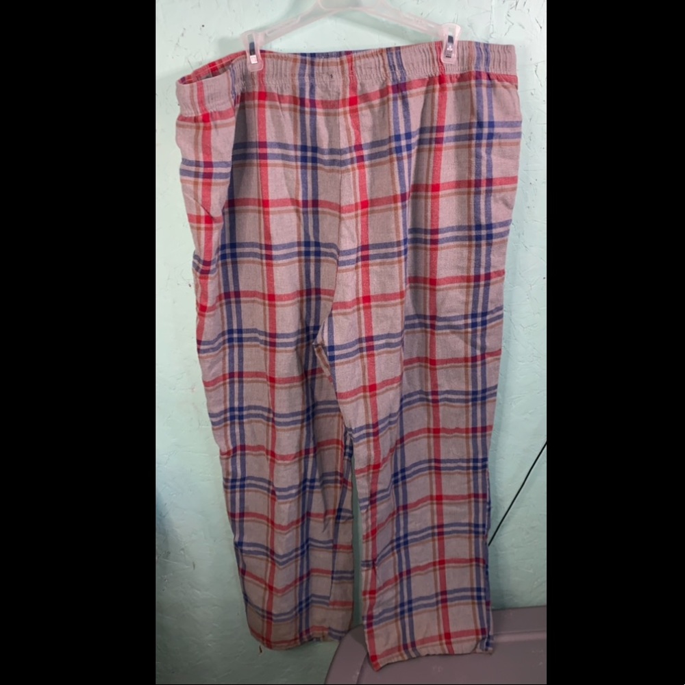 Old Navy Plaid Pajama Bottoms - Picture 9 of 9